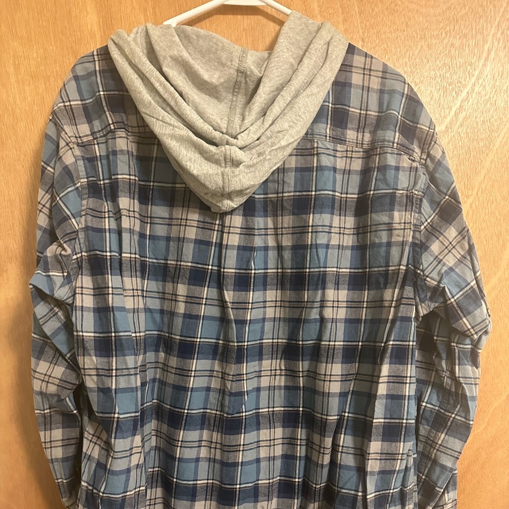 Men’s long sleeve w hood